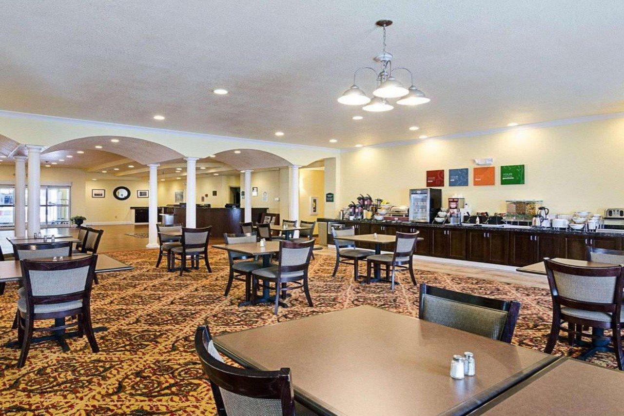 Comfort Inn & Suites Orange - Montpelier Exterior photo